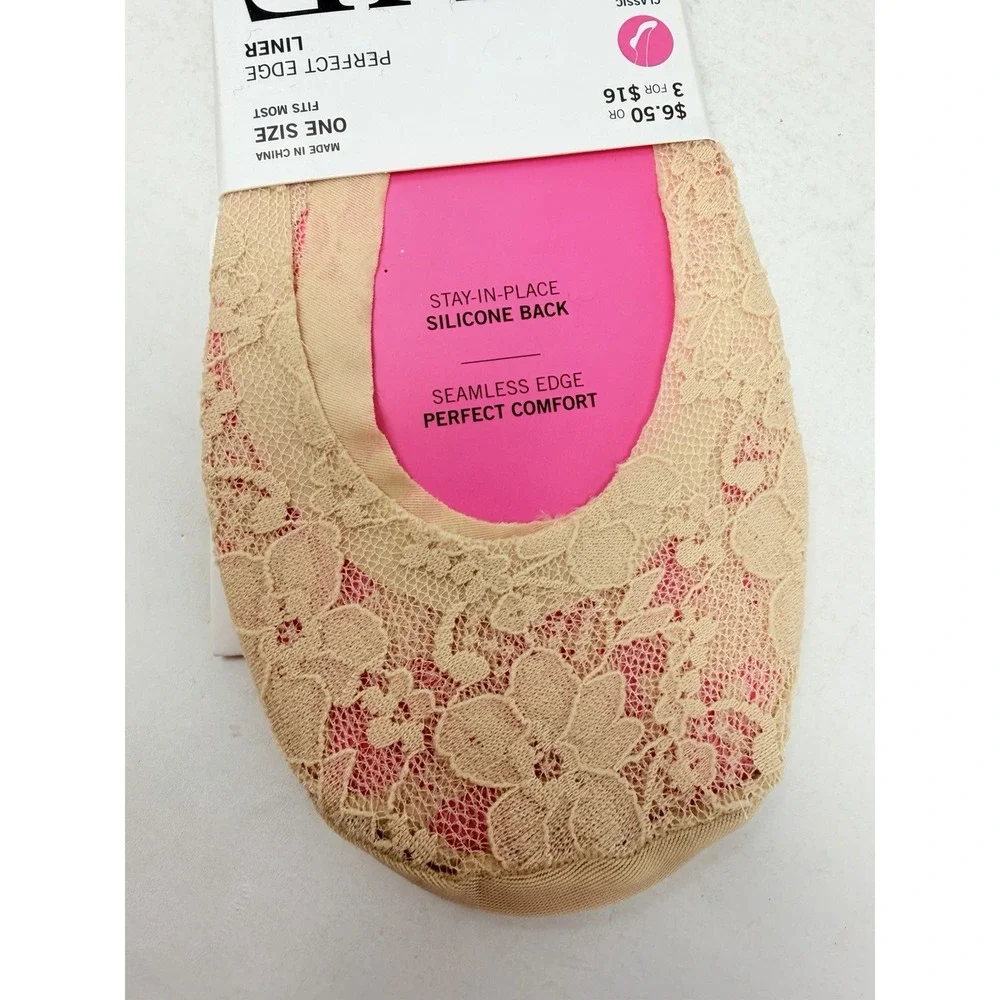 Hue Womens One Size Fits Most Classic Perfect Edge Lace Liner Socks Cream 1854